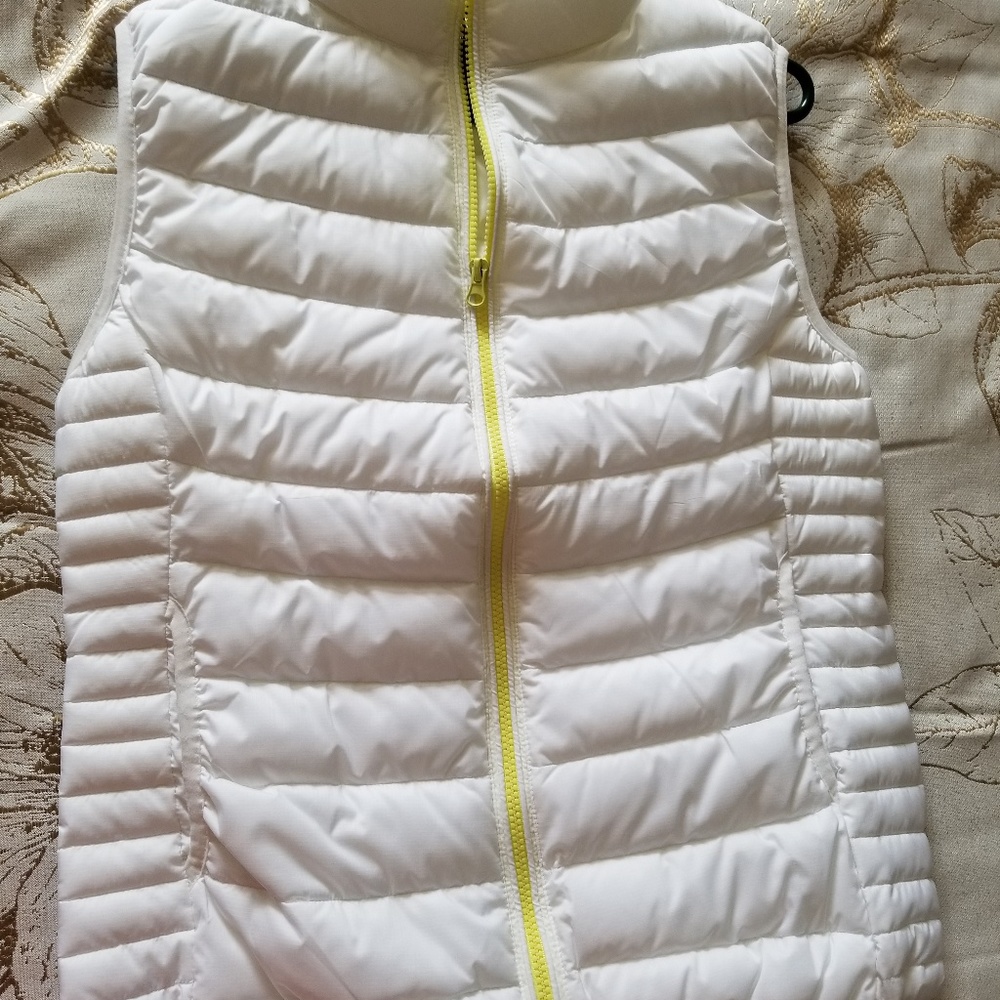 Athletic vest